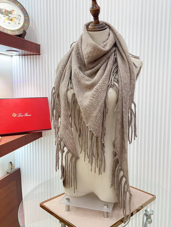 Loro Piana Cloak LPC00038 Loro Piana Cloak LPC00038